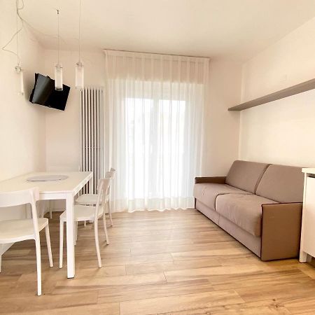 Appartamenti Cristina Carraro Immobiliare - Family Apartments Lido di Jesolo Zewnętrze zdjęcie