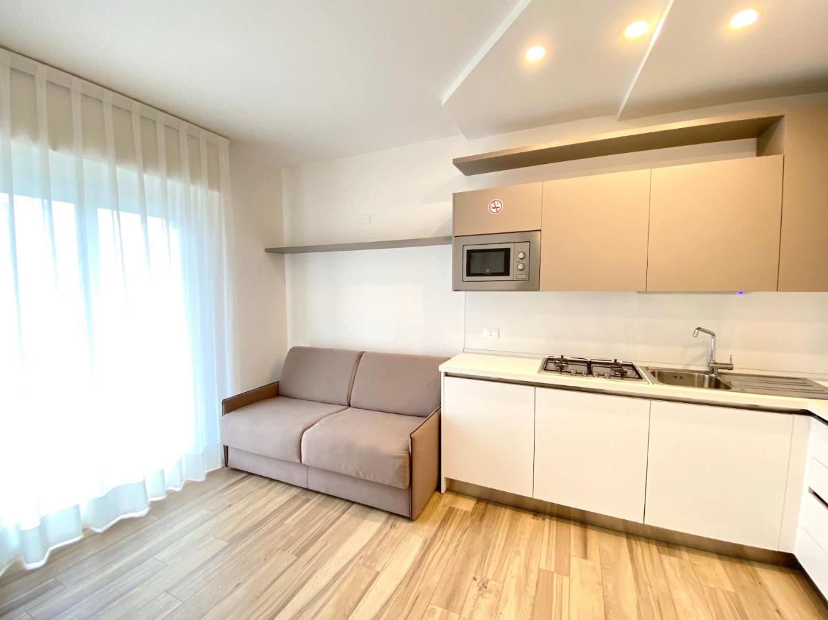 Appartamenti Cristina Carraro Immobiliare - Family Apartments Lido di Jesolo Zewnętrze zdjęcie