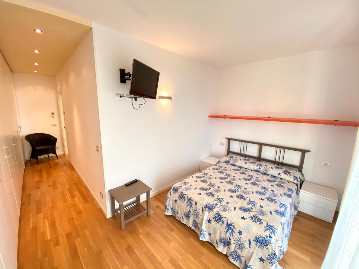 Appartamenti Cristina Carraro Immobiliare - Family Apartments Lido di Jesolo Zewnętrze zdjęcie